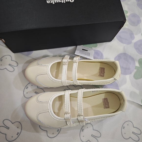 Onitsuka Tiger Shoes - Onitsuka Tiger Off-White Mary Jane Shoes